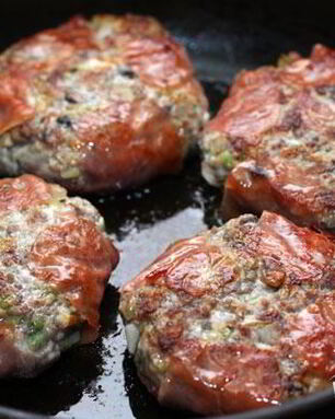 Гамбургер с белыми грибами