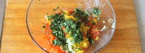 мексиканский бургер с манговой сальсой и козьим сыром. Шаг 2