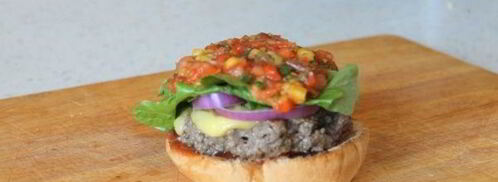 мексиканский бургер с манговой сальсой и козьим сыром. Шаг 5