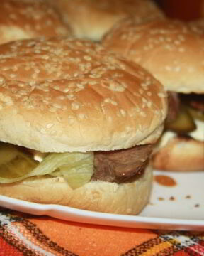 Стек-бургеры с мраморной говядиной