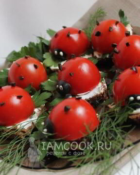 Бутерброды Божья коровка