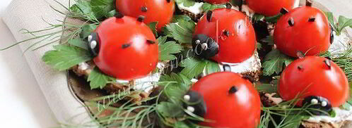 бутерброды божья коровка. Шаг 4