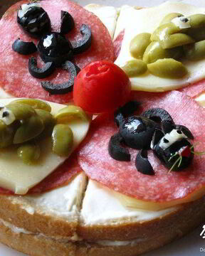 Бутерброды Кот и Пес