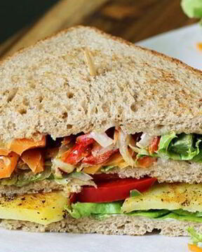 Бутерброды на шпажках