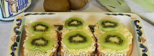 бутерброды с киви и сыром. Шаг 7