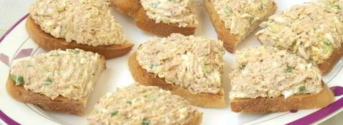 бутерброды с консервированным тунцом. Шаг 8