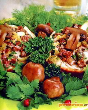 Горячие бутерброды с мясом и грибами