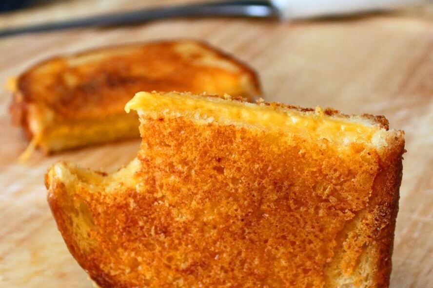 Рецепт горячих бутербродов с сыром