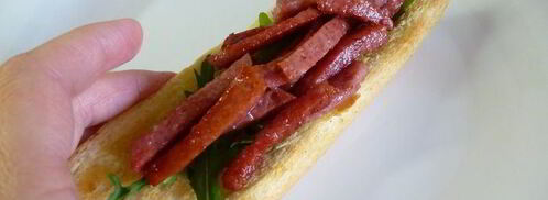 горячий бутерброд с колбасой и сметанным соусом. Шаг 4