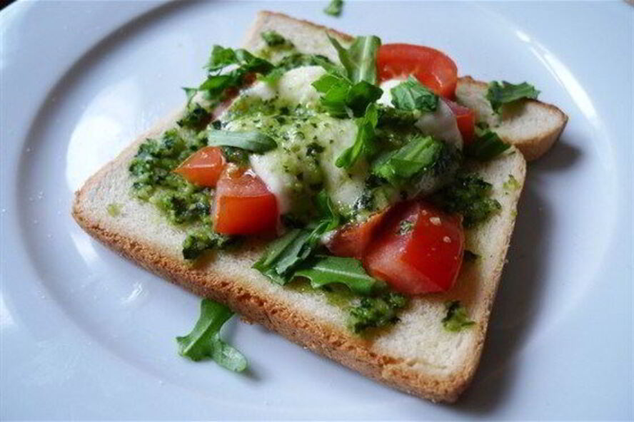 Рецепт горячего средиземноморского бутерброда