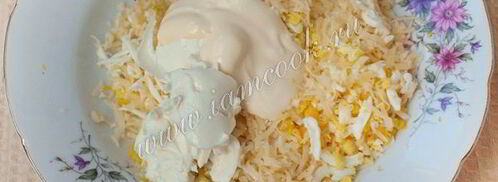 праздничные бутерброды со шпротами. Шаг 3