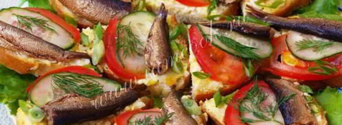 праздничные бутерброды со шпротами. Шаг 7