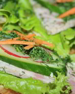 Яркие бутерброды с домашней ветчиной к завтраку