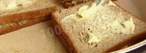 жареные бутерброды с сыром и луком. Шаг 7