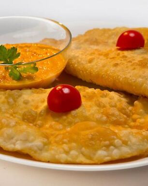 Чебуреки с бараниной