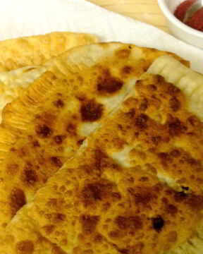 Чебуреки с мясной начинкой