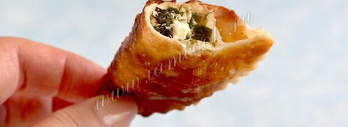 чебуреки с творогом и зеленью. Шаг 10