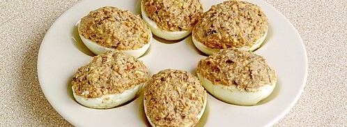 яйца, фаршированные шпротами. Шаг 6