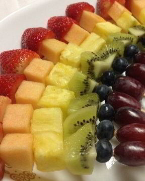 Канапе из фруктов