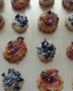 Канапе из слоеного теста