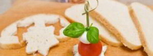 канапе с моцареллой к шампанскому. Шаг 3