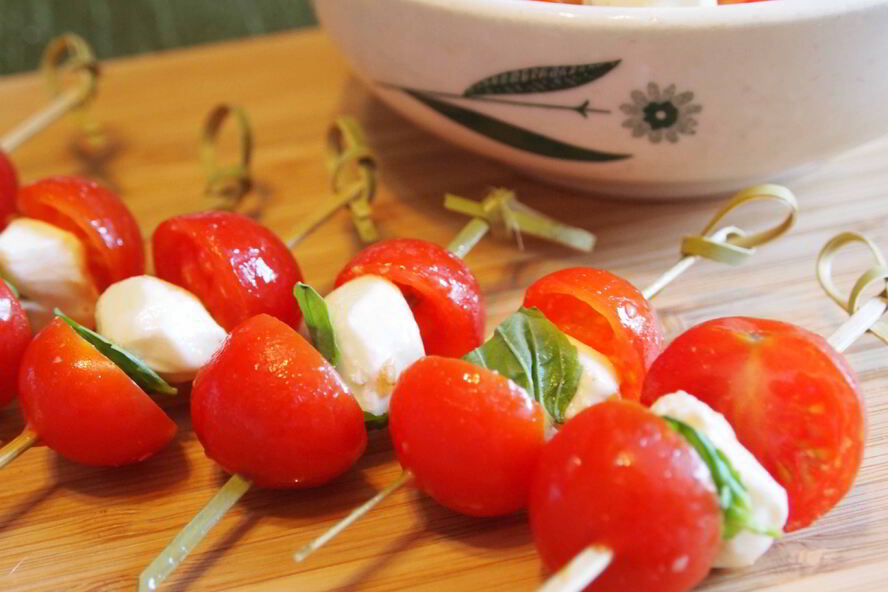 Рецепт канапе с сыром моцарелла