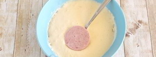 колбаса в кляре на сковороде. Шаг 8