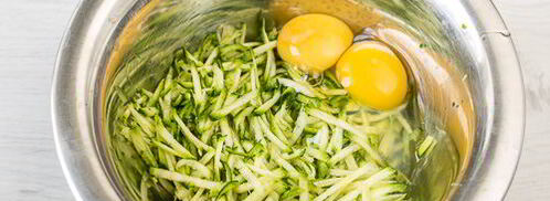 кабачковый омлет с сыром. Шаг 2