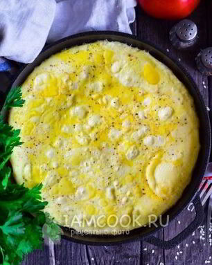 Омлет на сковороде