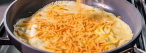 омлет обычный с молоком. Шаг 4