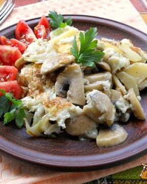 Омлет с картофелем и шампиньонами