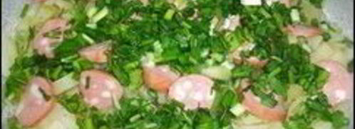 омлет с картошкой, сосисками, зеленью и плавлеными сырками в духовке. Шаг 10