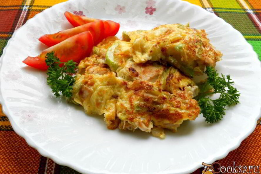 Рецепт омлета с курицей и кабачками