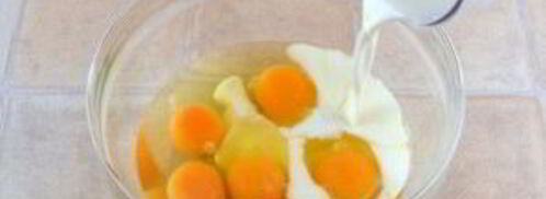 омлет с молоком в духовке. Шаг 2