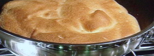 сладкий омлет с карамелизированными сливами. Шаг 3