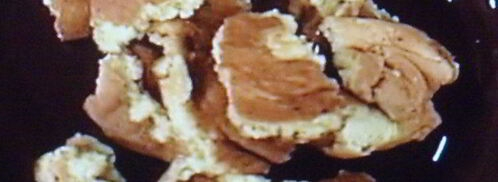 сладкий омлет с карамелизированными сливами. Шаг 5