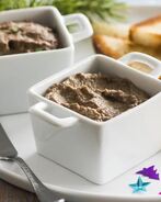 Паштет из куриной печенки с яблоками и тимьяном