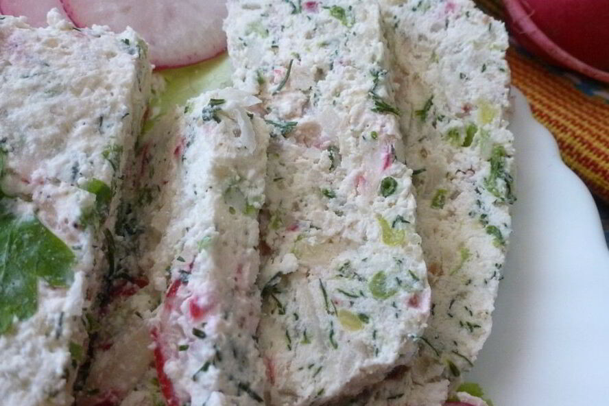 Рецепт творожного паштета с редисом
