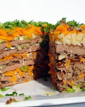 Печеночный торт с морковью