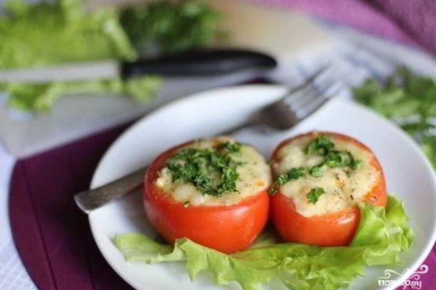 Рецепт помидоров, фаршированных куриным филе и овощами