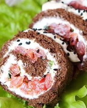 Хлебные роллы с сыром и форелью