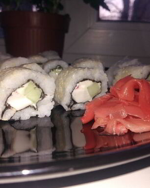 Роллы Аляска