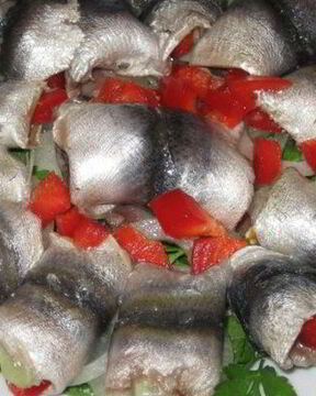 Роллы из кильки с болгарским перцем