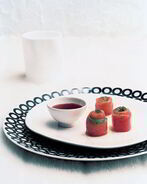 Роллы с авокадо и гранатовым соусом