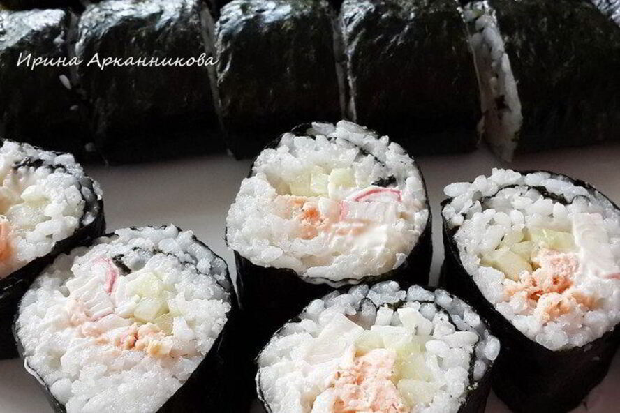 Рецепт роллов с крабовым мясом и семгой