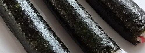 роллы с крабовым мясом и семгой. Шаг 5