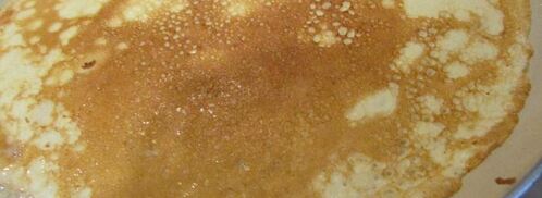 роллы с яичных блинчиков с курицей и салатом. Шаг 6