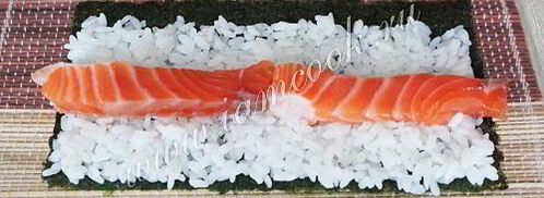 роллы сяке маки. Шаг 5