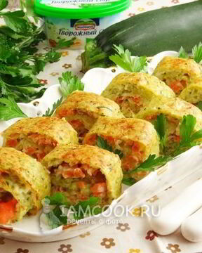 Картофельно-кабачковый рулет с форелью