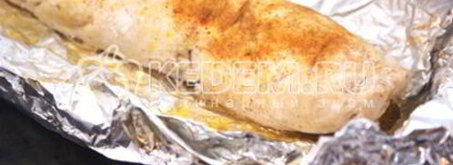 куриный рулет с укропом и брусникой. Шаг 6